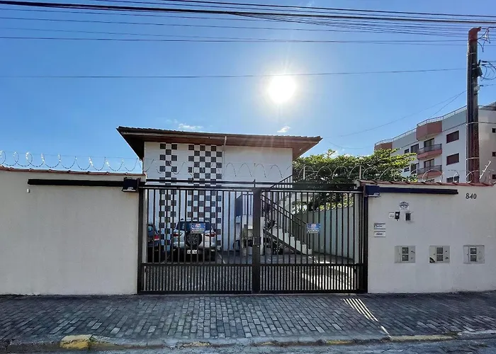 Apto Funcional próximo a Orla do Centro HS1 Ubatuba